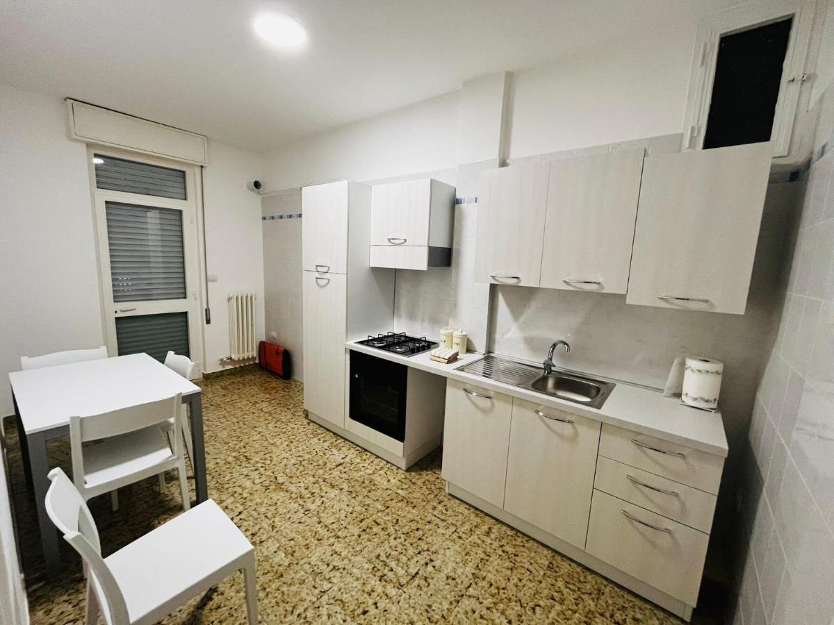 Shuby Home San Pietro Vernotico Exterior photo