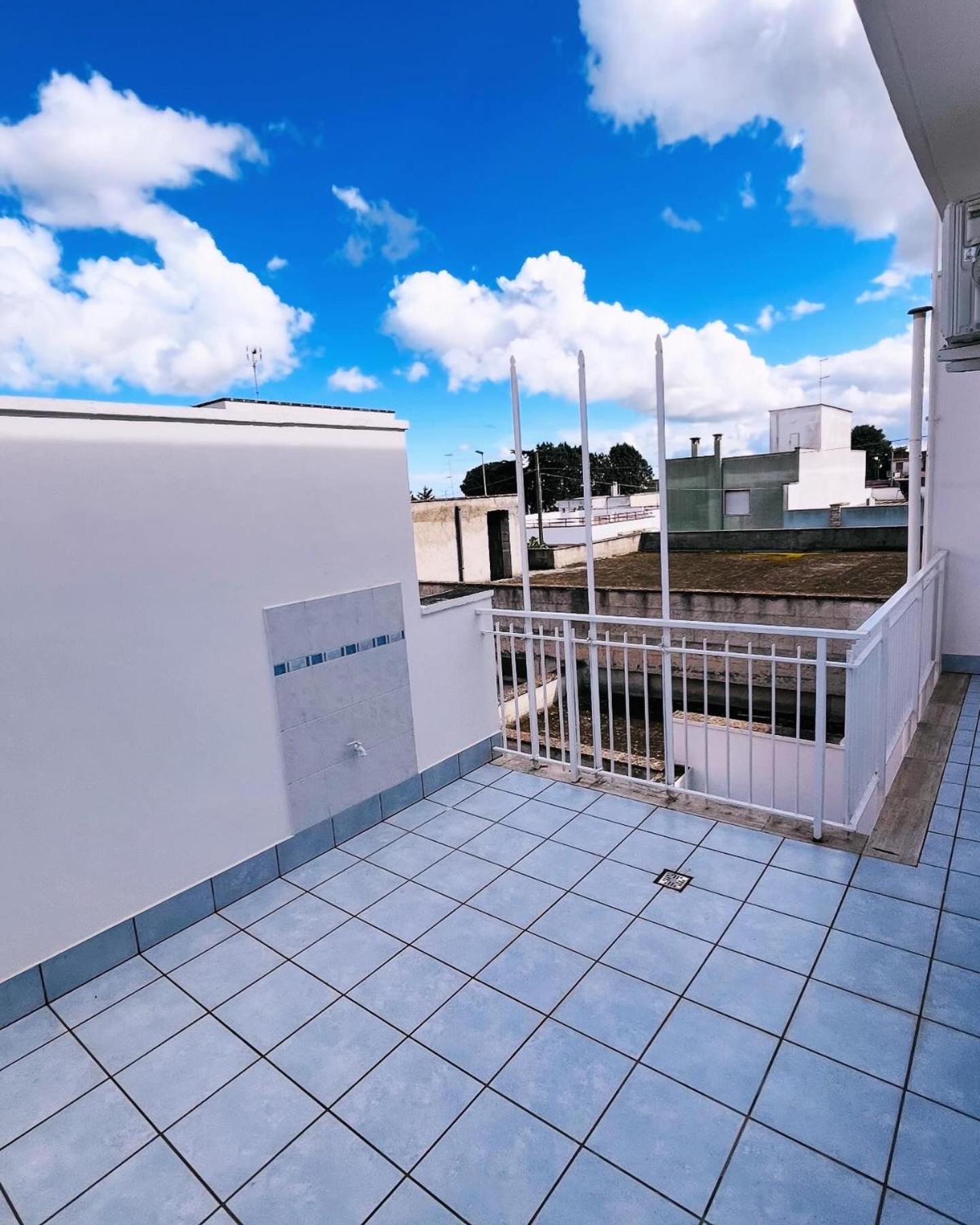 Shuby Home San Pietro Vernotico Exterior photo